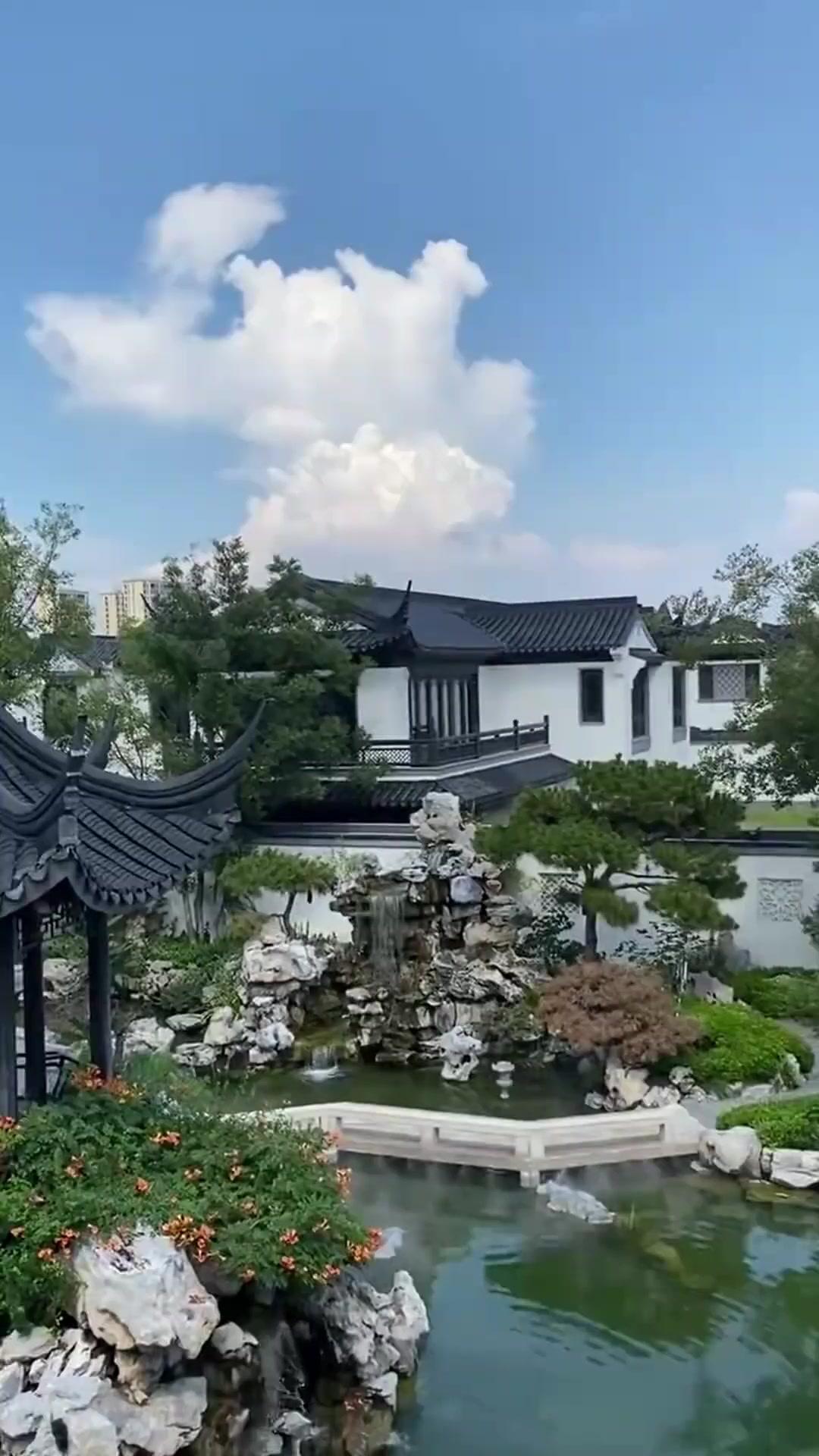 Estrela da Guerra: O Filho Sacrificado de Jenó