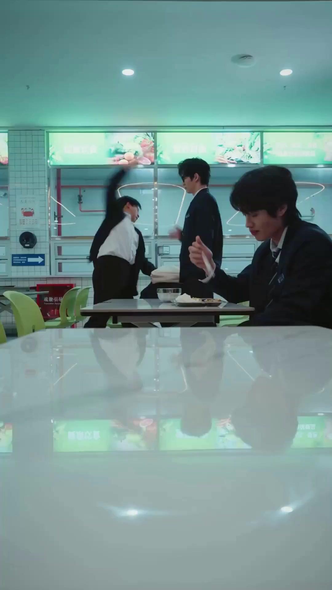 (Dublajlı) Okulun Kralı