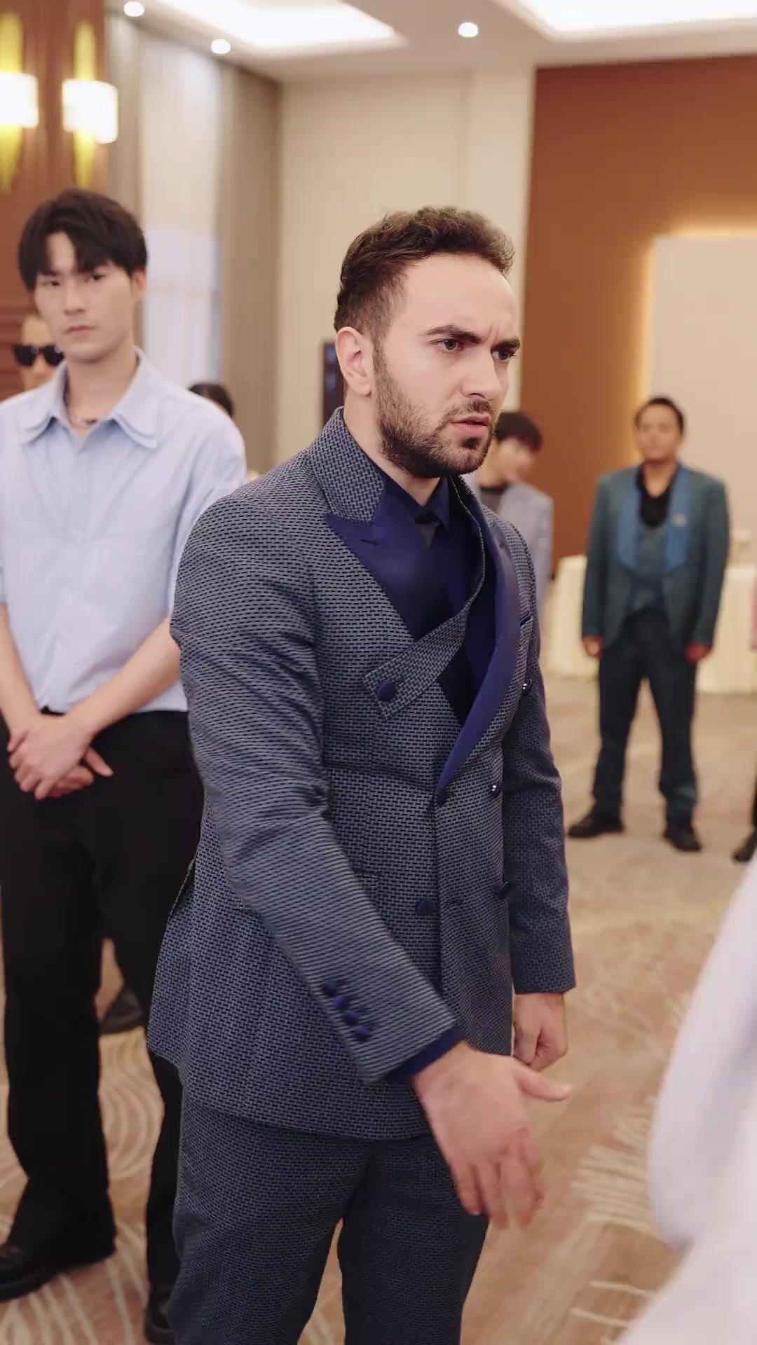 MAMAN MÉNAGÈRE : SON RETOUR FOU