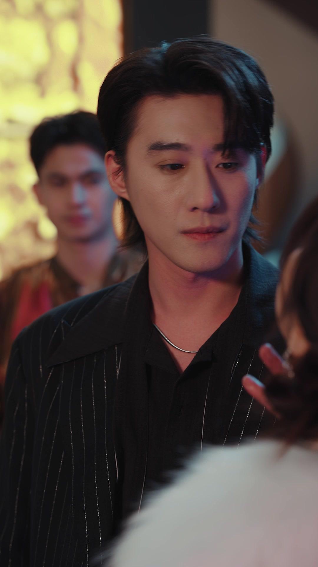 自由の名のもとに、君に囚われる