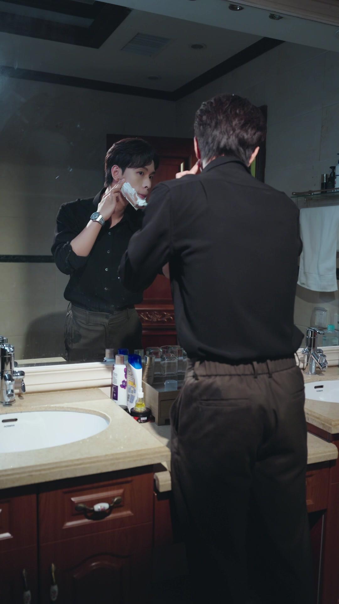 Năm Năm Thầm Lặng