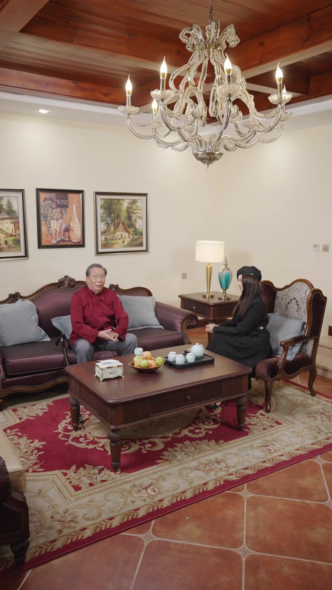 Identitas yang Terbongkar