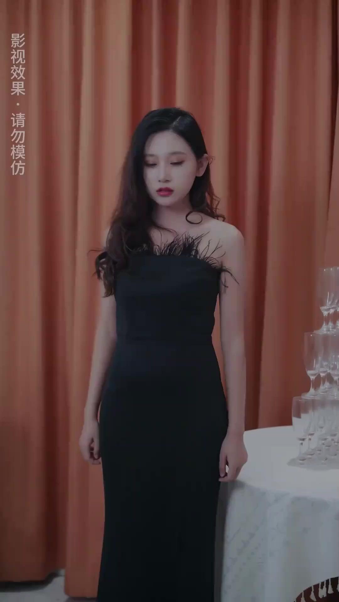 สาวแสบ ทะลุนิยาป่วนวงการ