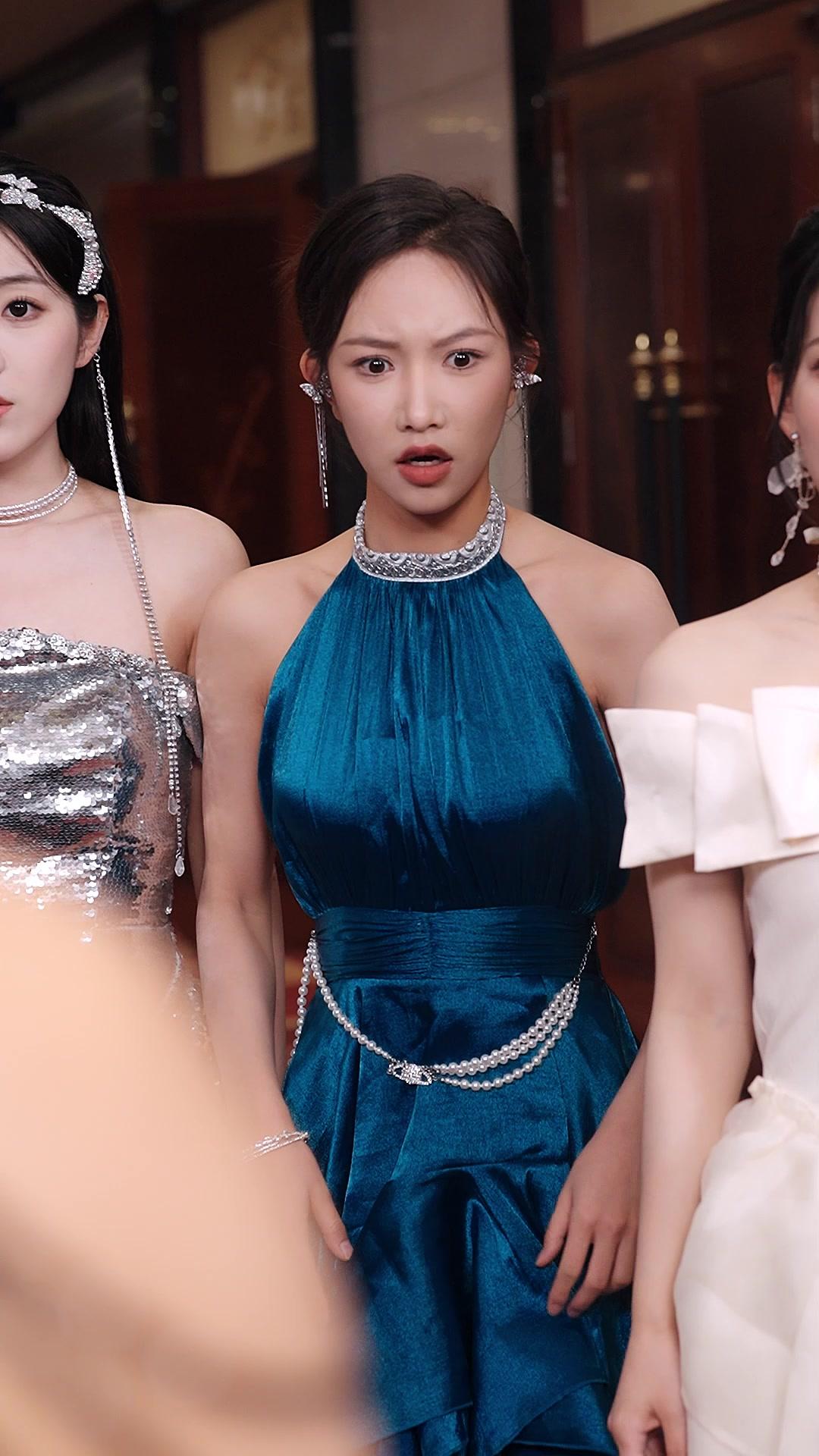 Bangkitnya Bu Naga: Aku Berhenti Jadi ART!