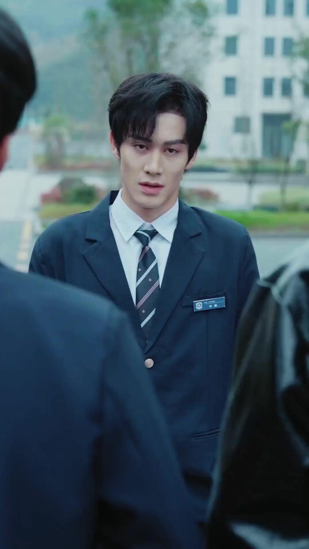 (Dubbed) New Kid? He's a Mafia Heir!