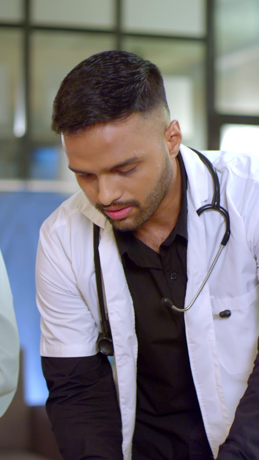 Poor Guests? Wrong Billionaires.