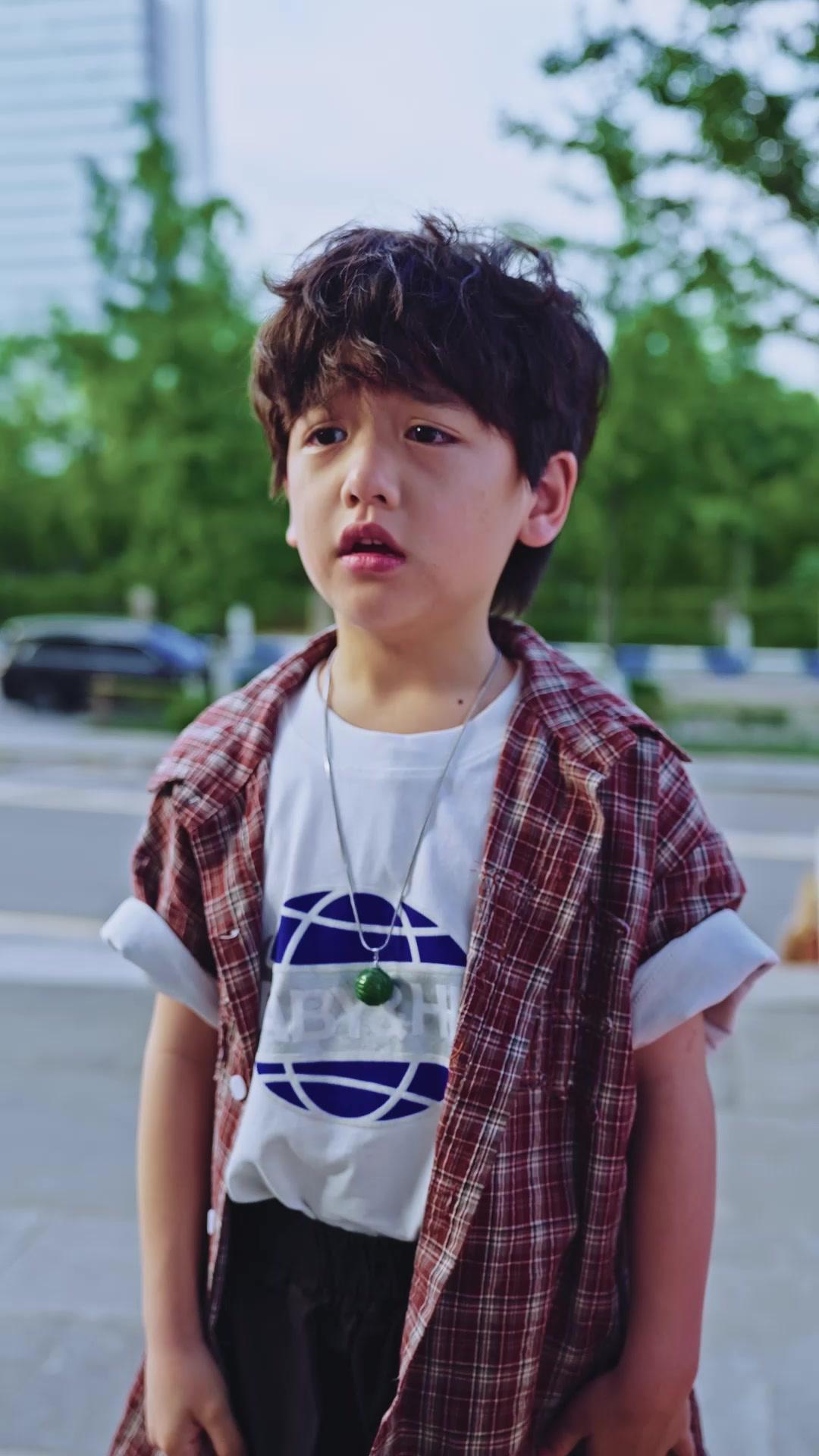 Putra bintang selamatkan ibu