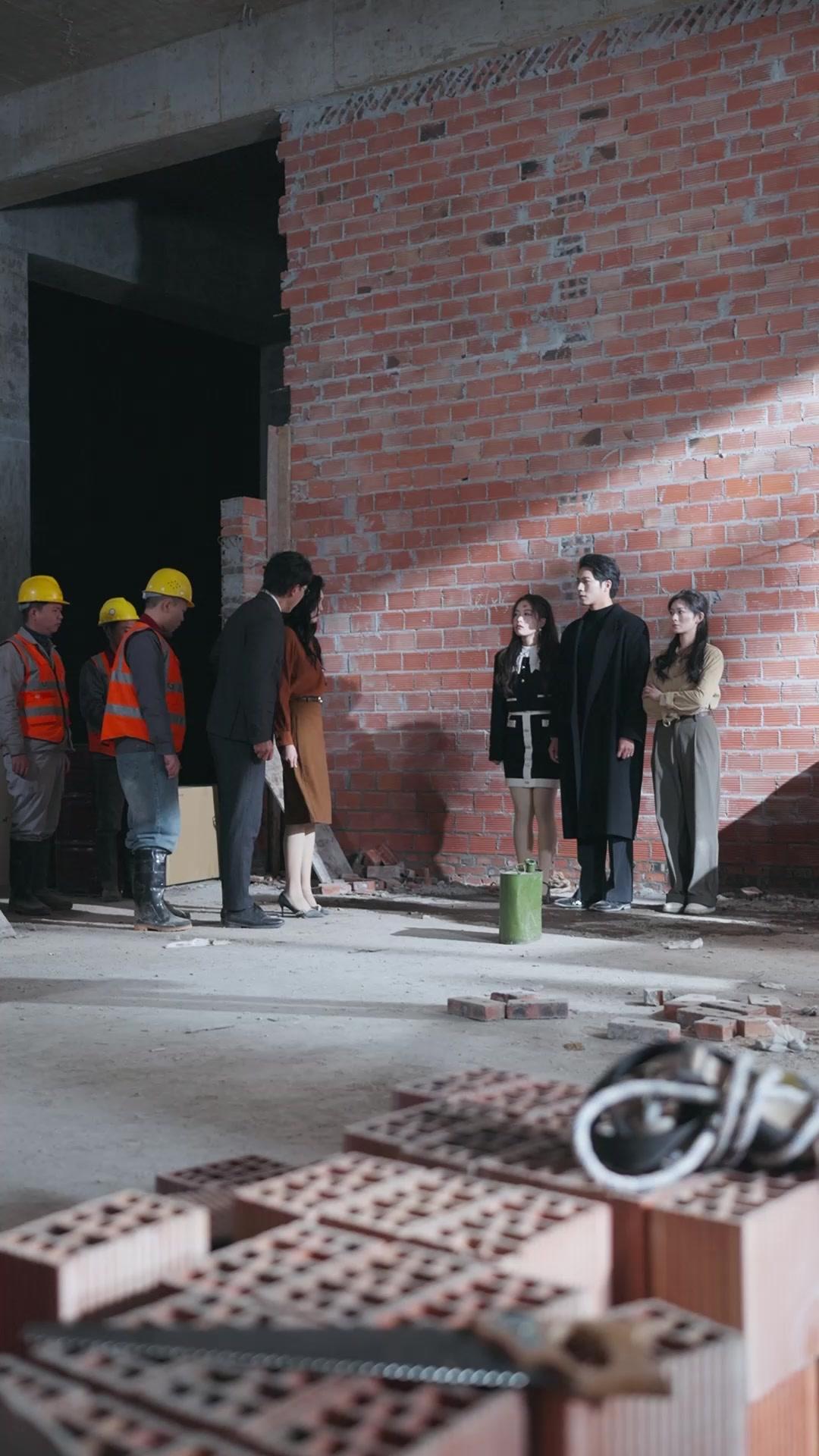 Wife? No, Queen of Ruin!