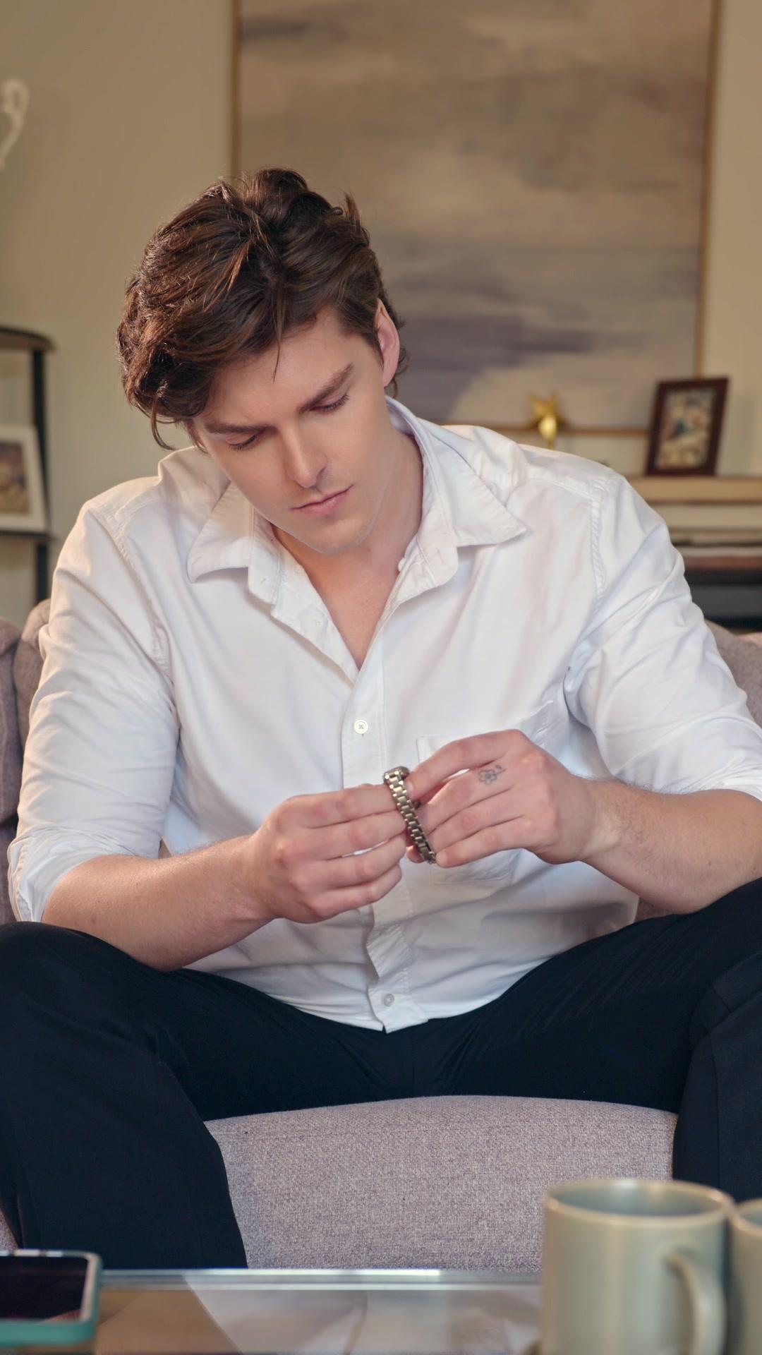 O jogador atraente e sua garota