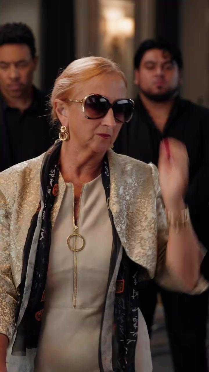 Con el mafioso que rechazaste