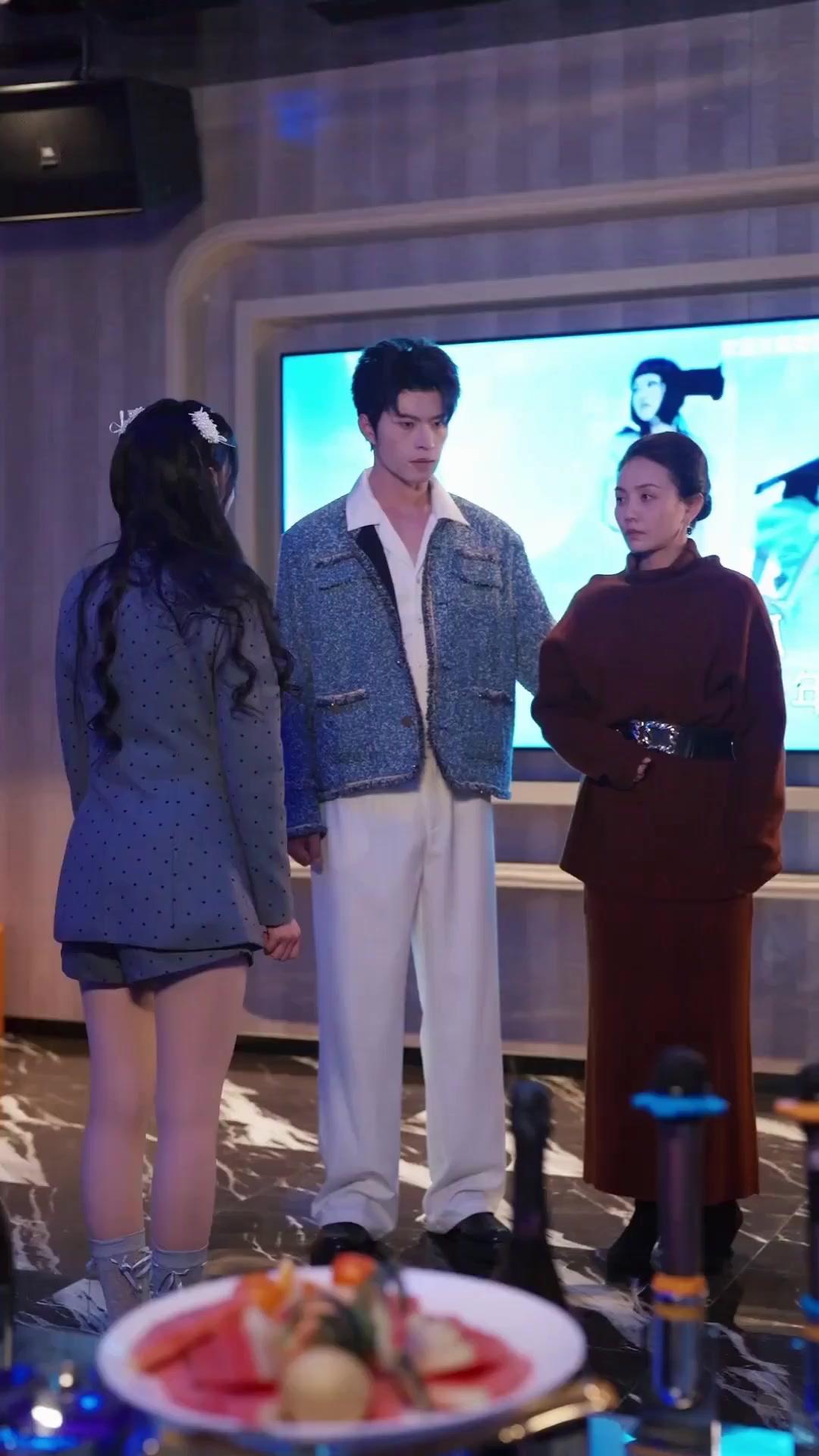 (Doblado) Siempre fui la abandonada