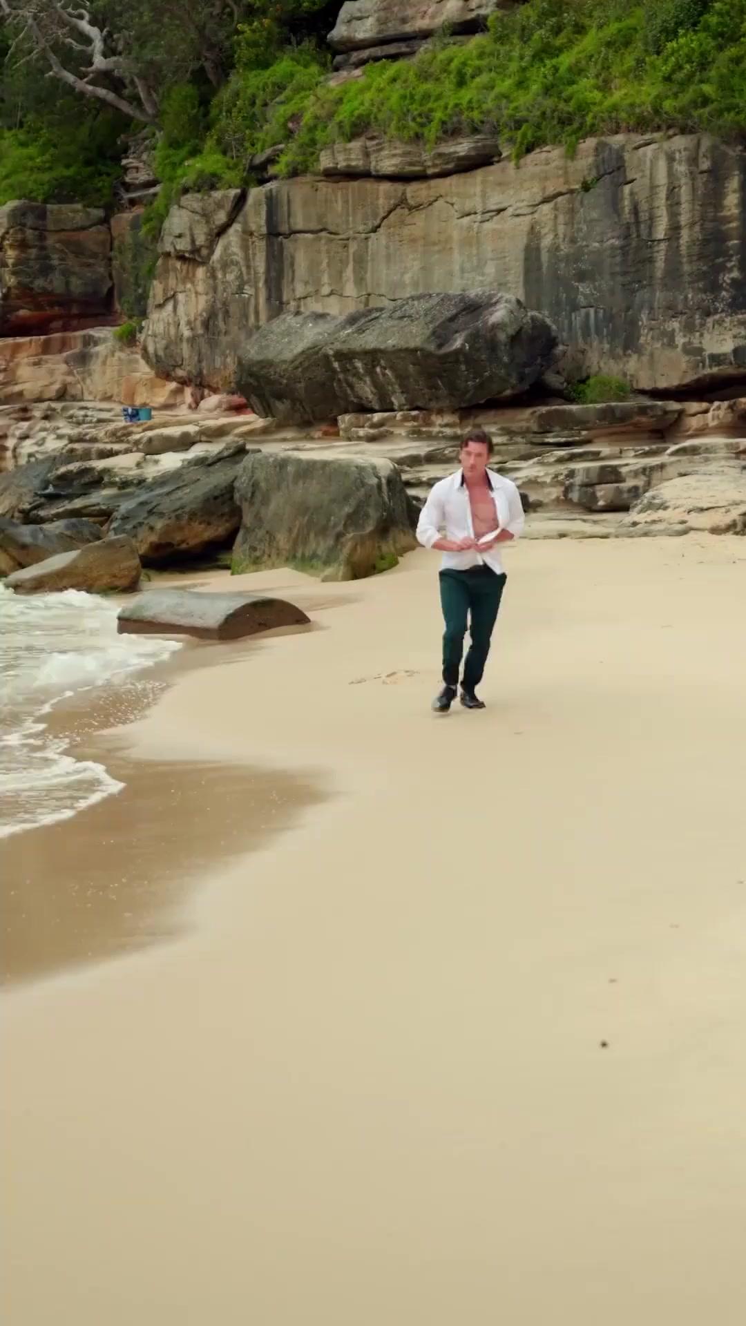 (Doublage)PIÈGE UTÉRIN DE L'ALPHA