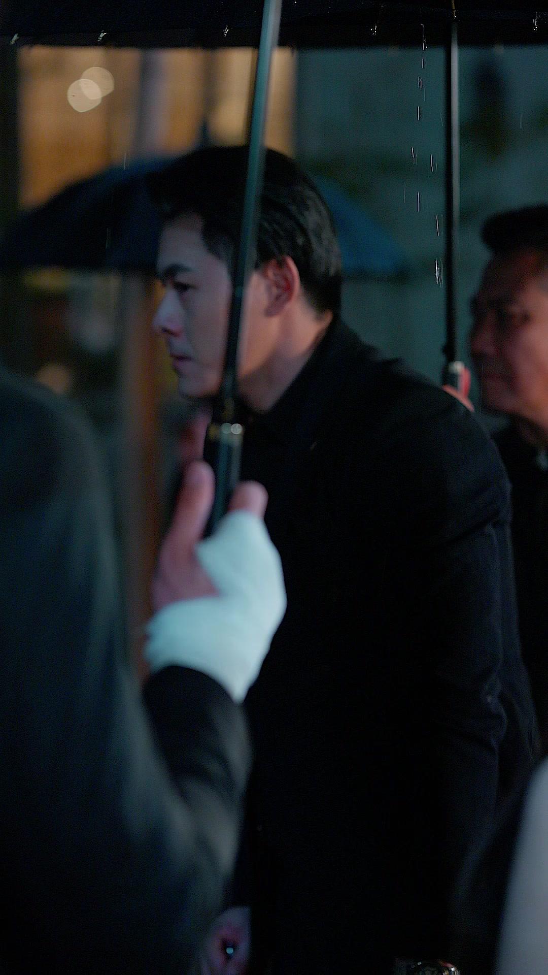 아가씨의 수행 경호원