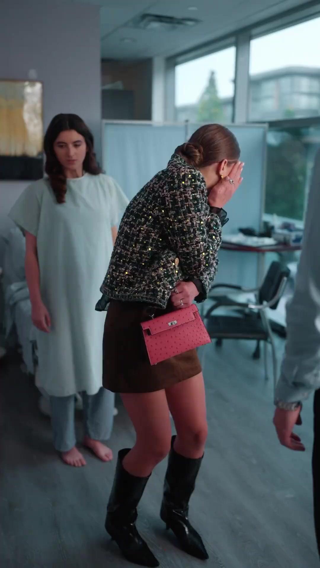 (Doblado) Papá, mamá se está muriendo