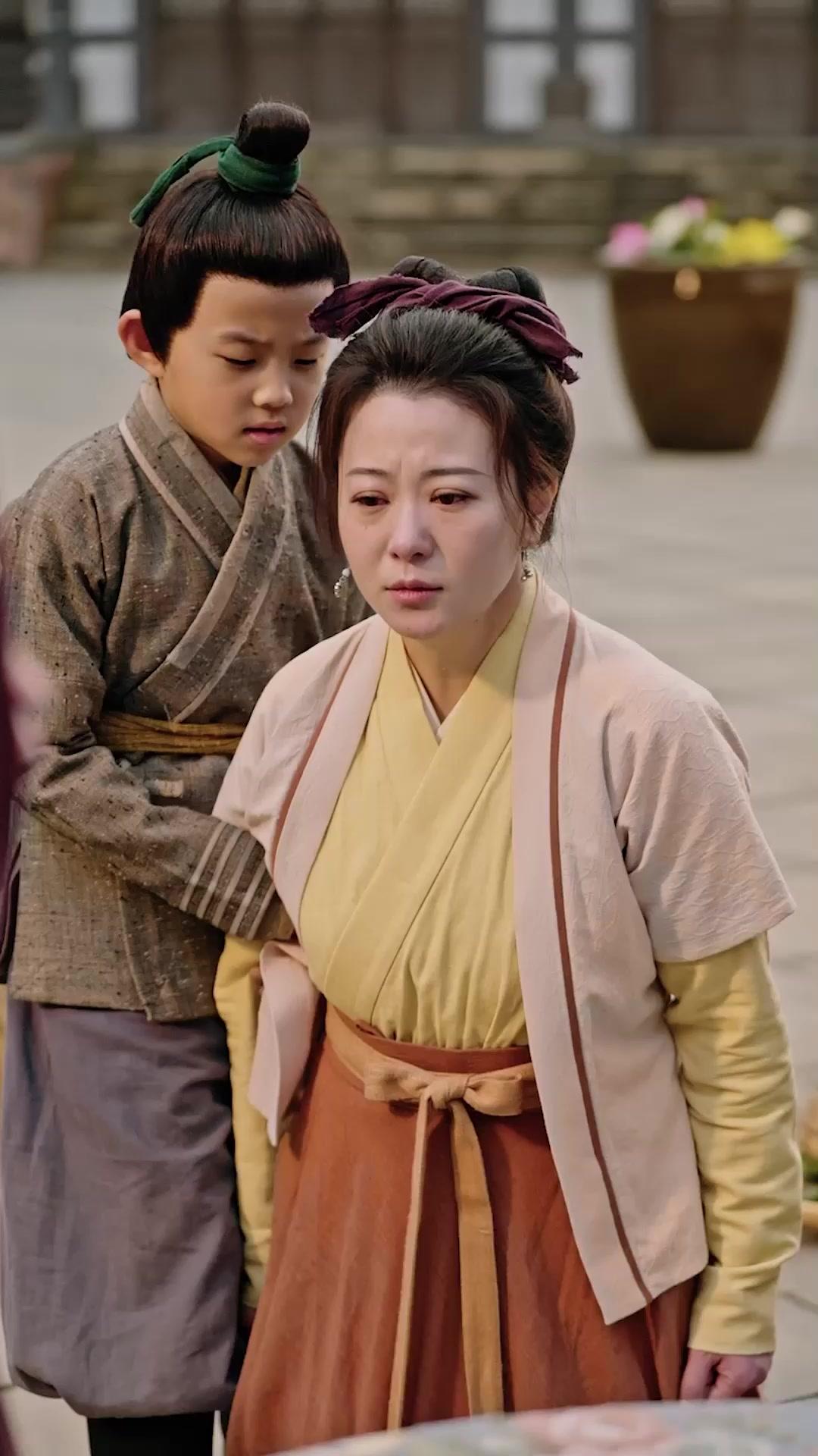 복을 들고 온 용의 아이