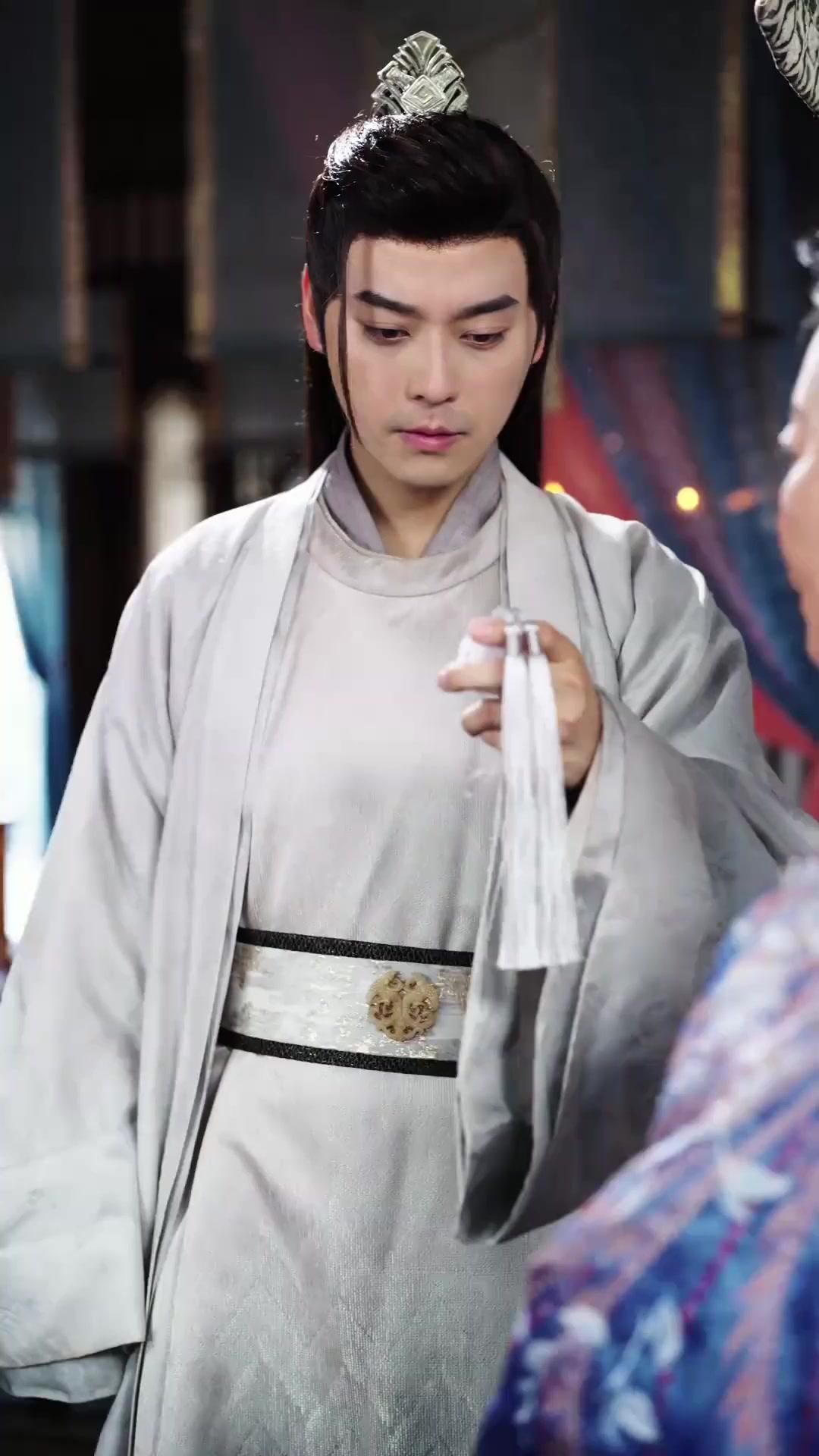 Adik Kesayangan tiga kakak