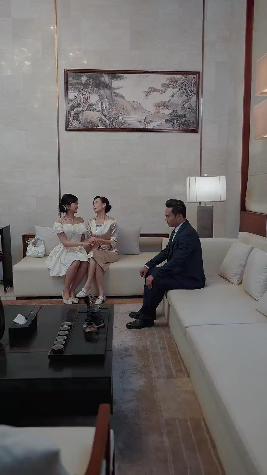 (Sulih suara)Cinta berubah menjadi benci