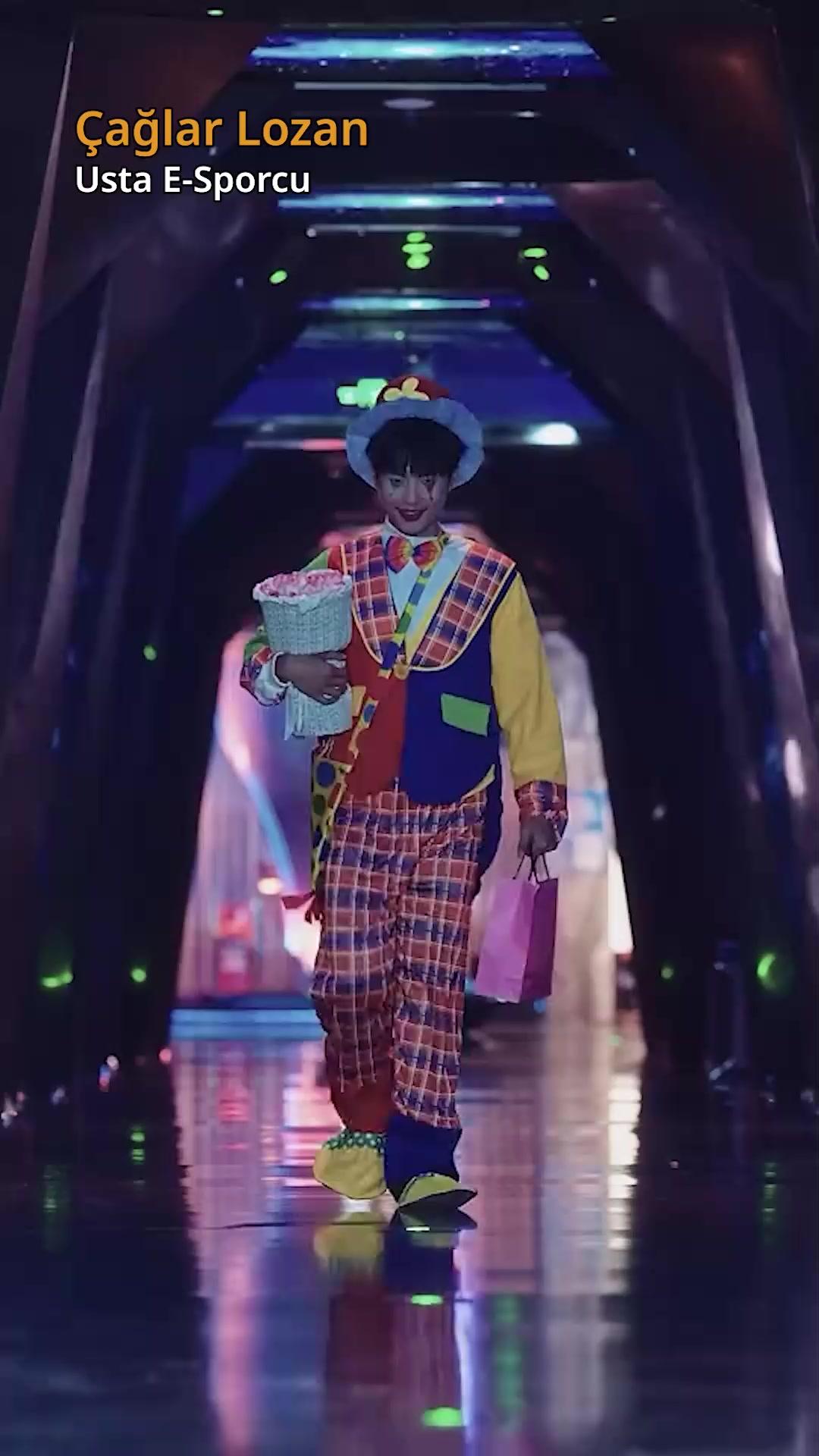 Önce Beyaz Ay, Şimdi Okul Güzeli