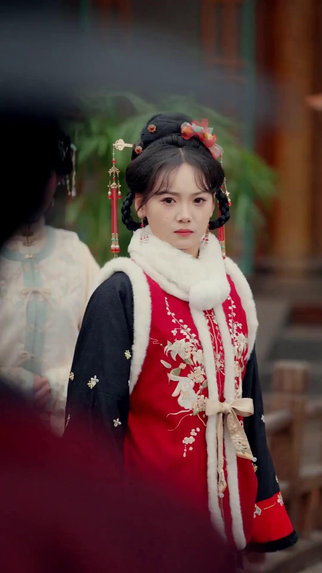 (Dublagem)Do Desprezo ao Trono