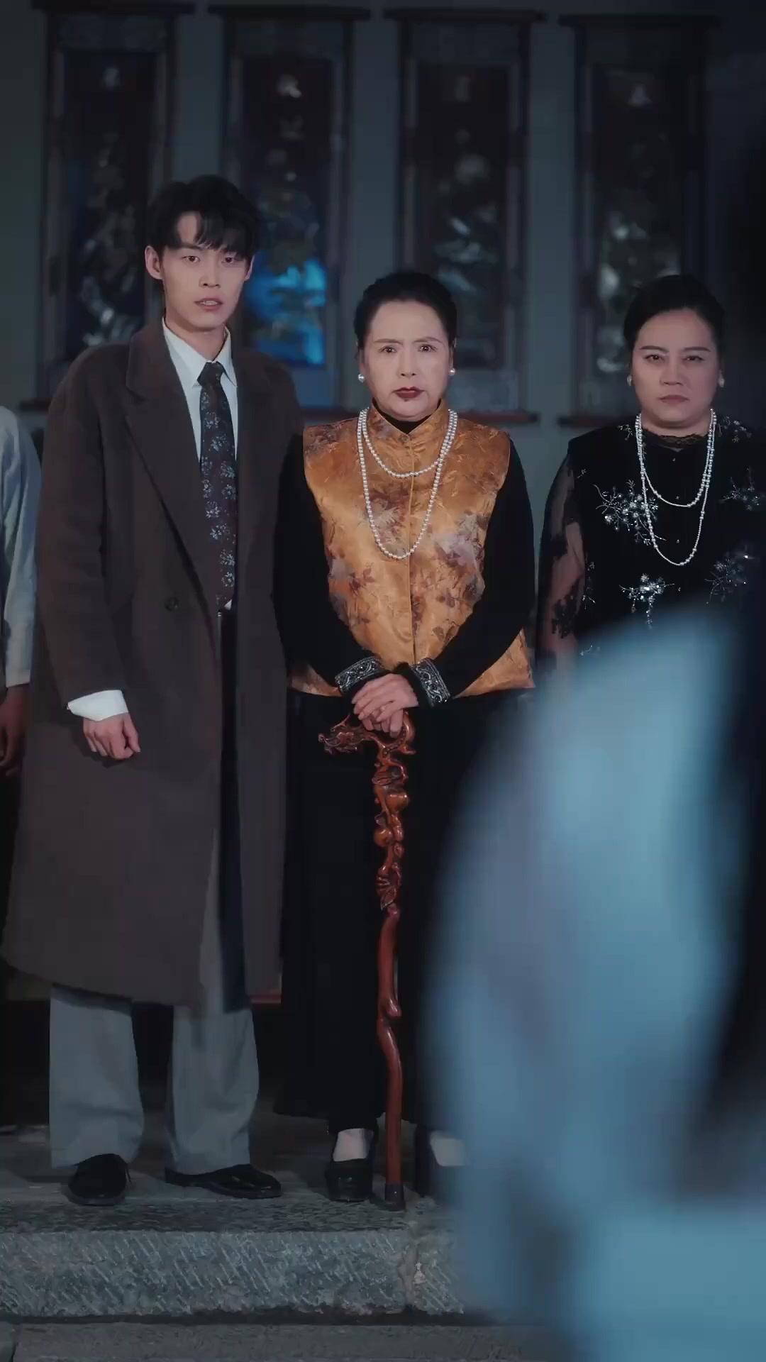 Srta. Sílvia Não é de Brincar