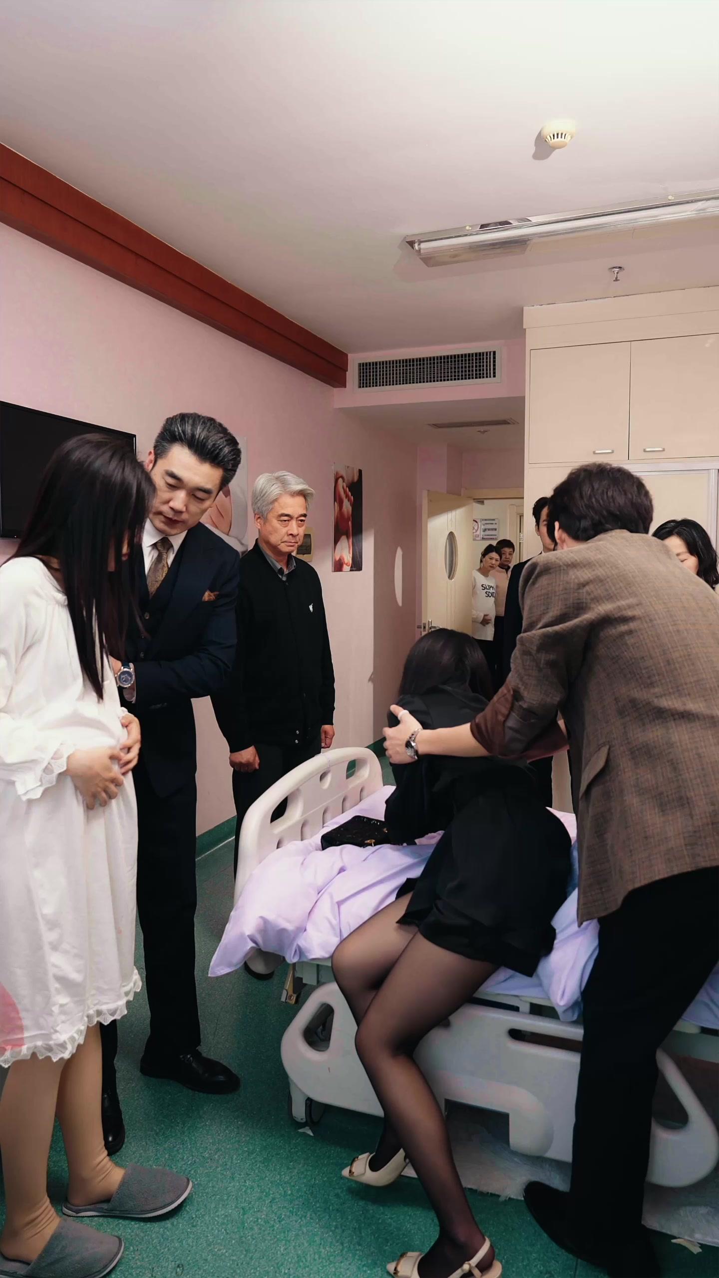 Cinta Gugur di Meja Operasi