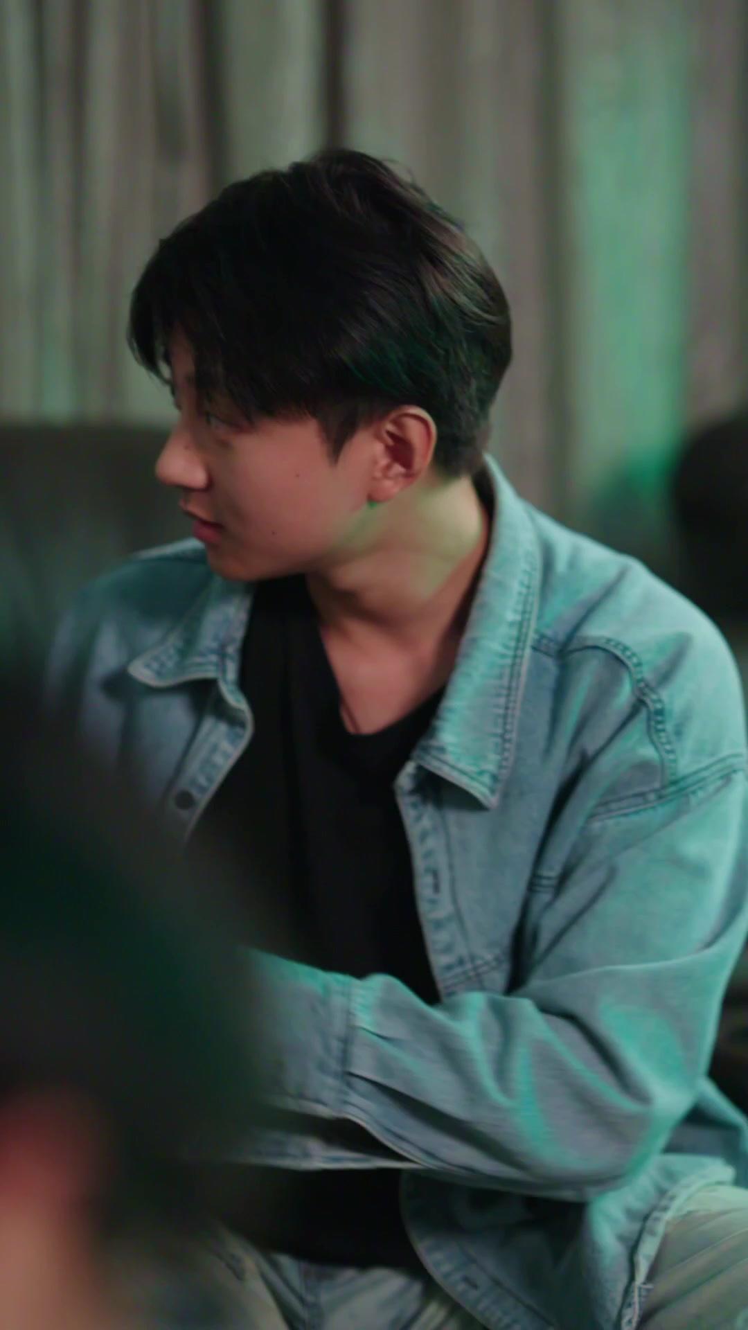 Un beso, un matrimonio