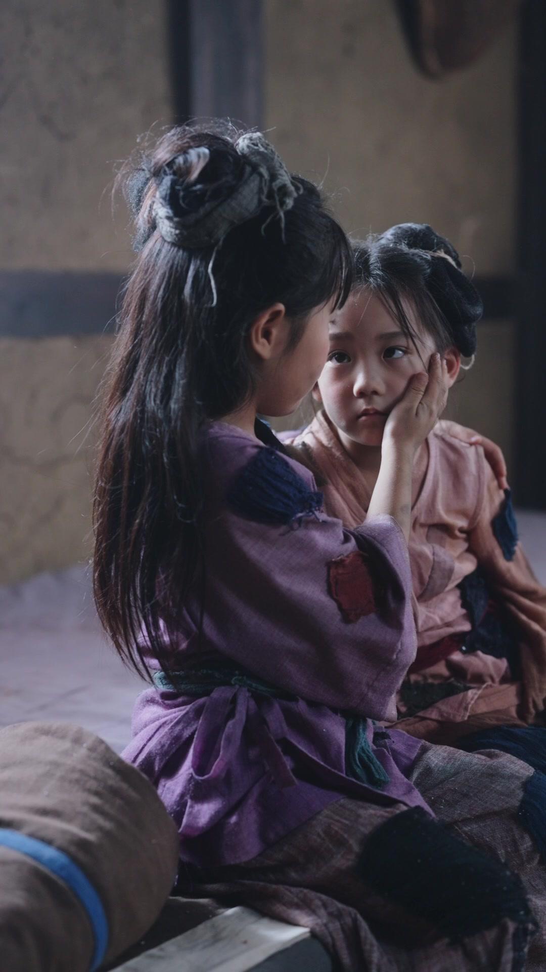 五個女兒的後台，是整個天下