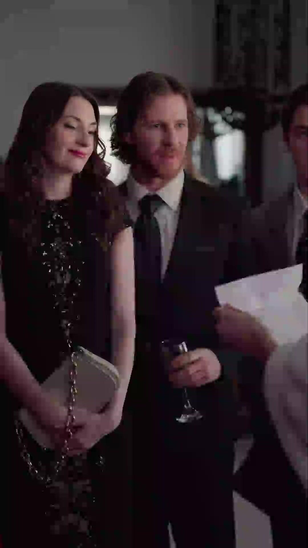 (Doublage) LA REINE DÉVOILÉE