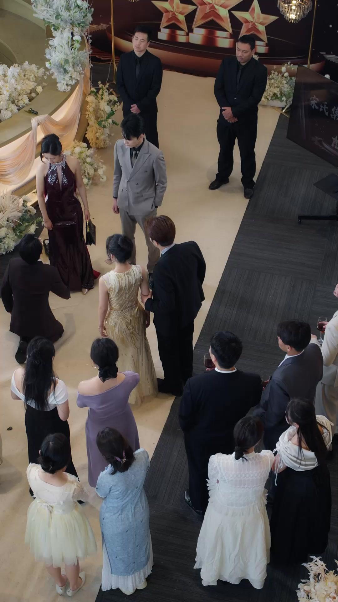 Con mi tarjeta, pagó a su amante