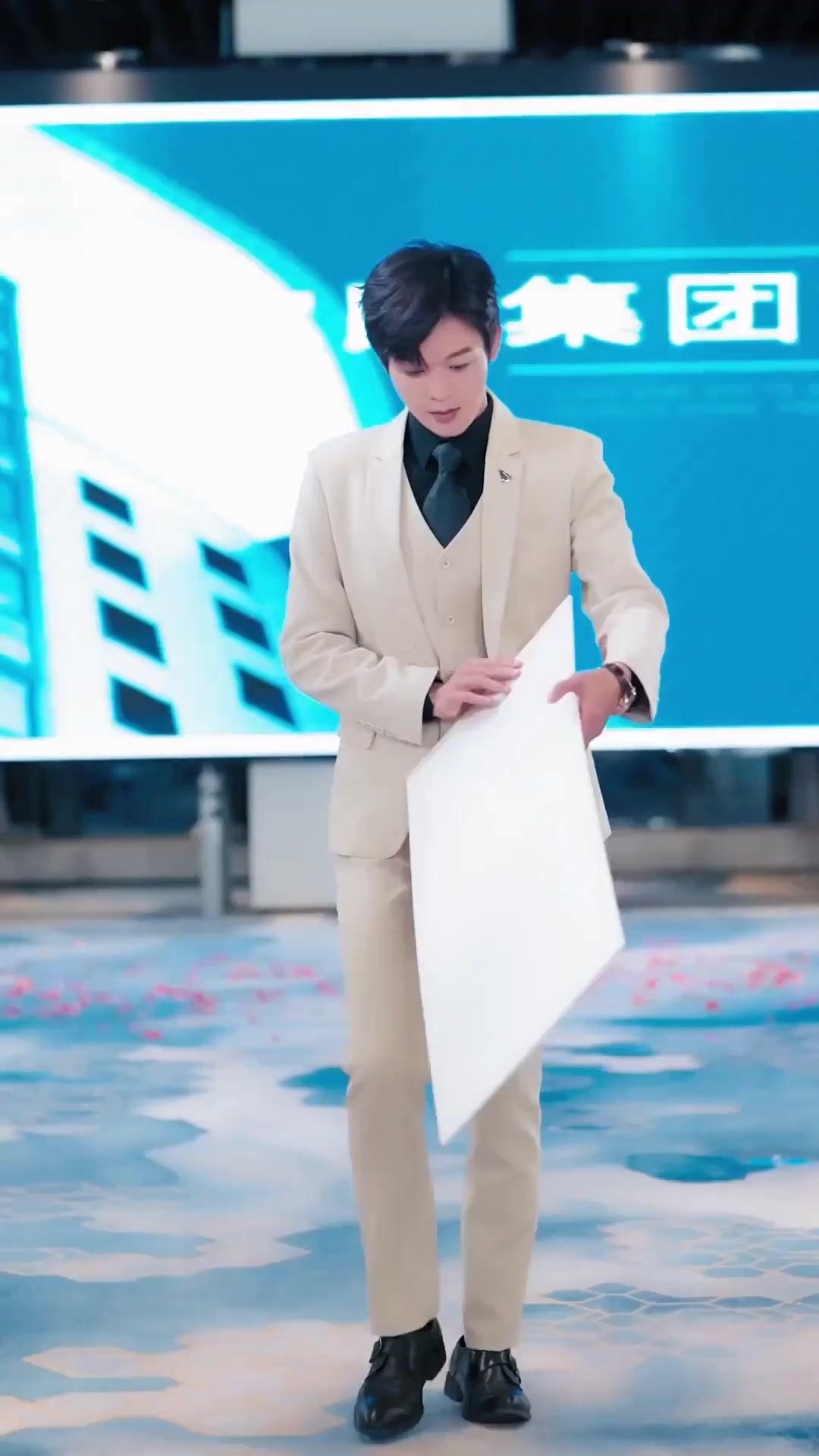 (Dubbed) Reborn with the Script: Spoiling My Wheelchair Queen