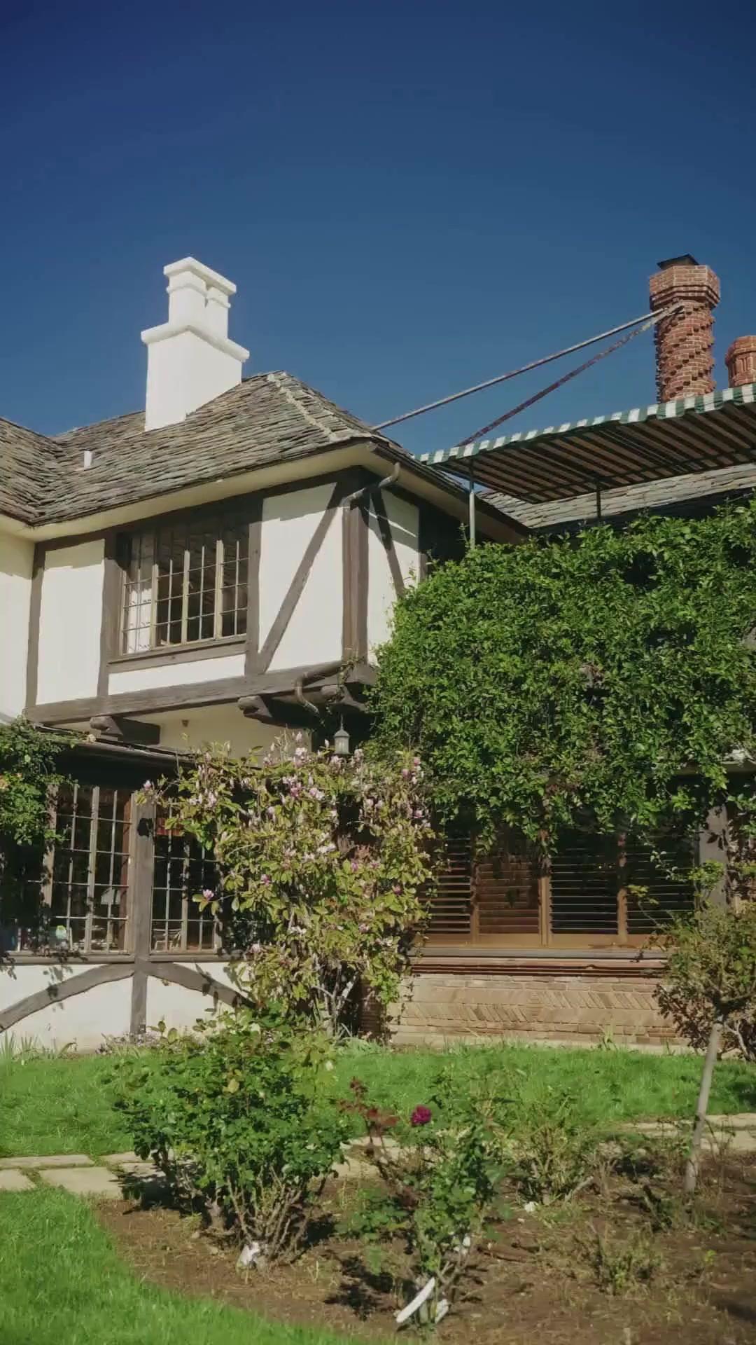 (Synchro) Die Hochstaplerin bei meinen drei Onkeln