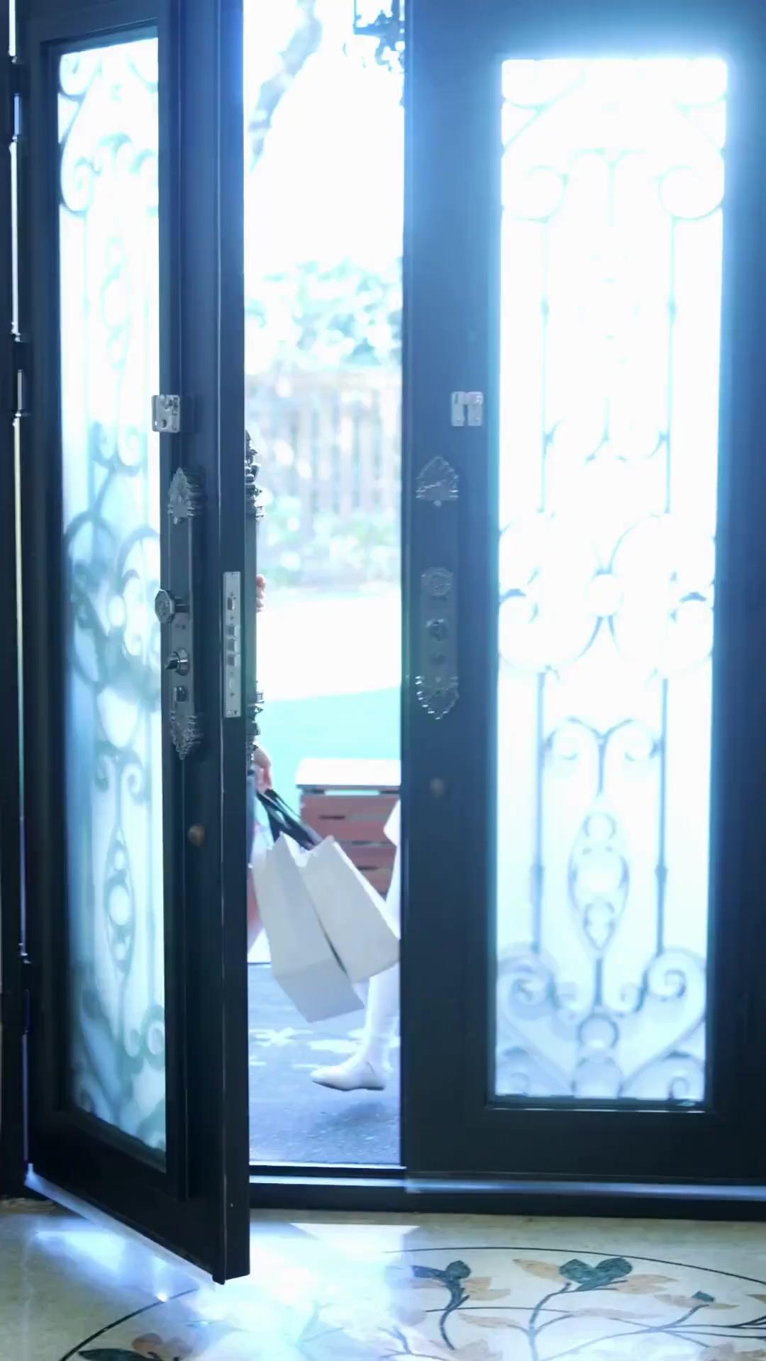 (Sulih suara) Kisah Pembalasan Sang Istri Sah