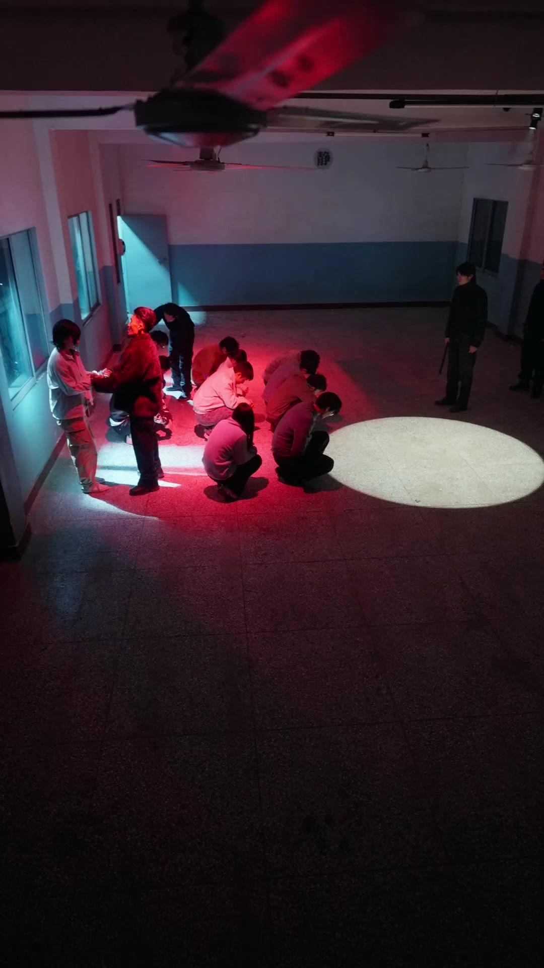 แฝงตัวล่าแก๊งทรชน