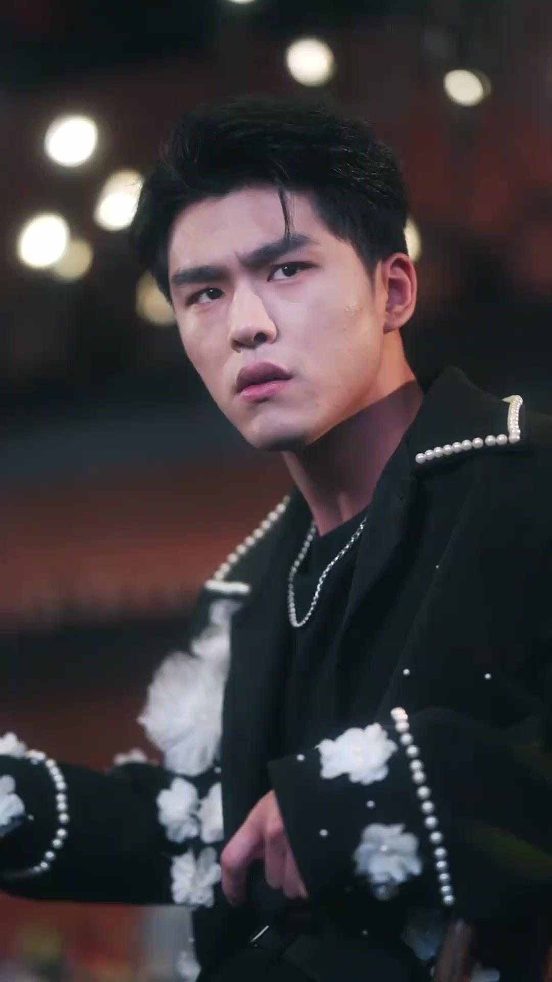 Trăm Tỷ Không Cho Nữa