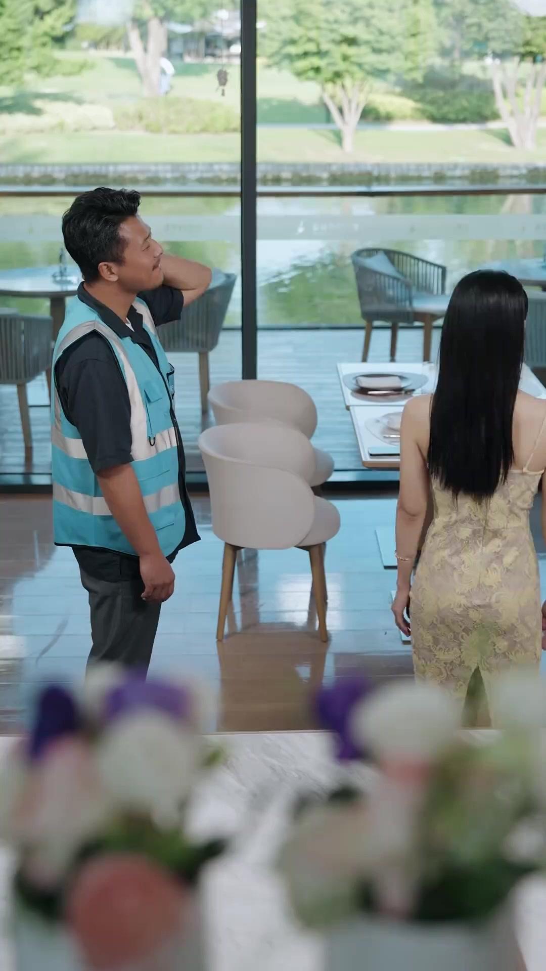 O Falso Namorado Não É Entregador, É Um Bilionário