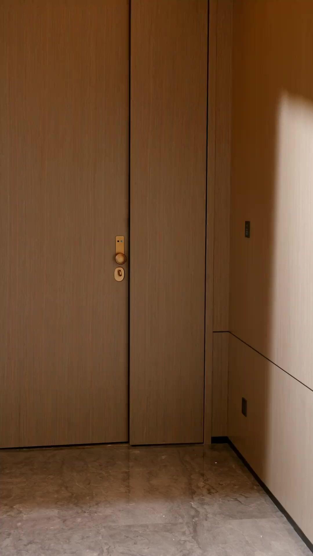 Mặt Nạ Hạnh Phúc