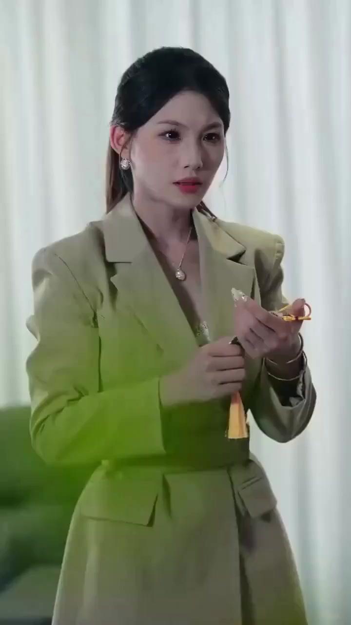 (مدبلج) الكركدن الأسطوري: قوة مقدسة لا تُقهر