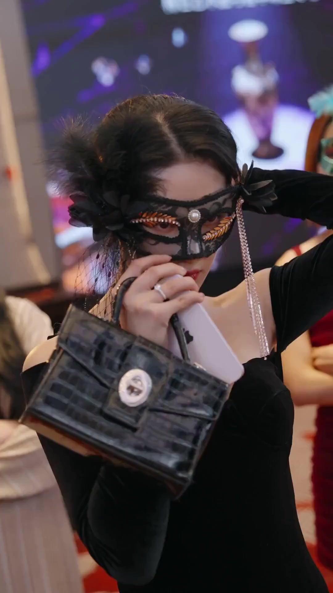 (Dublagem) O Lance Errado