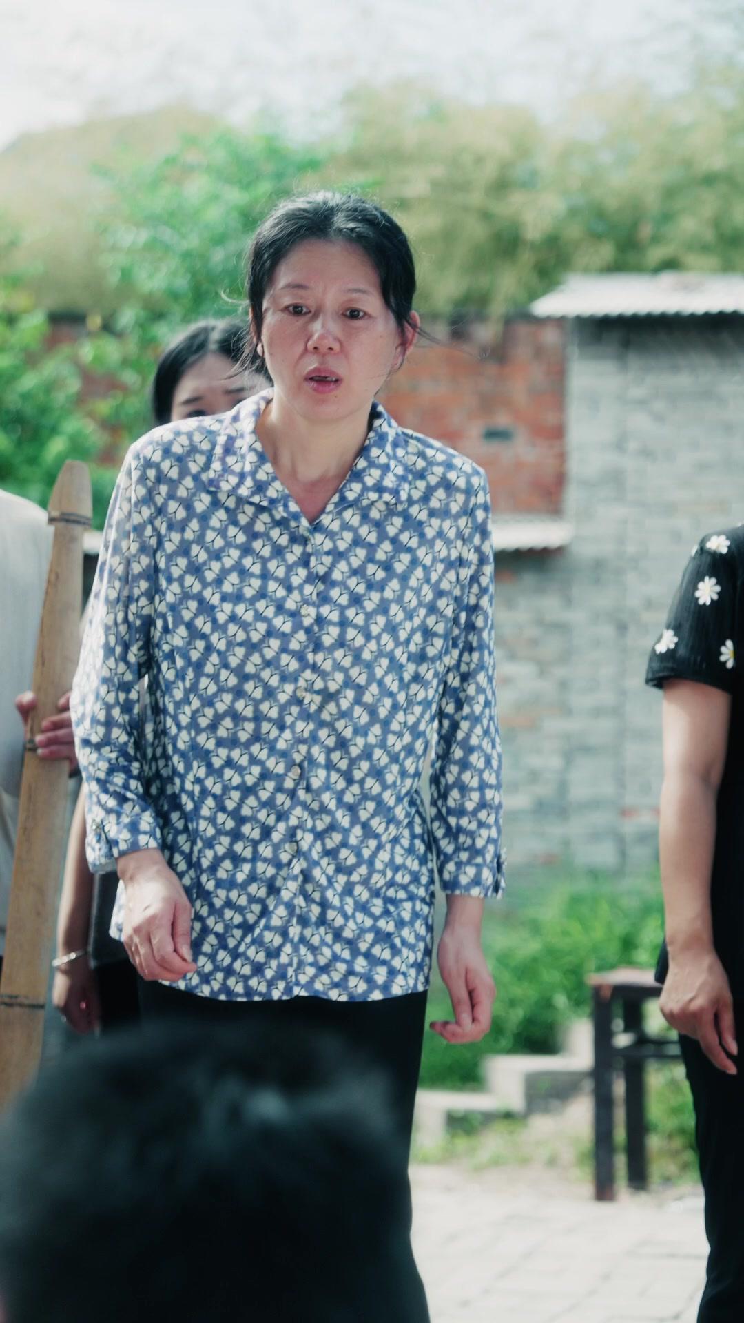 LA RÉDEMPTION D'UNE MÈRE CRUELLE