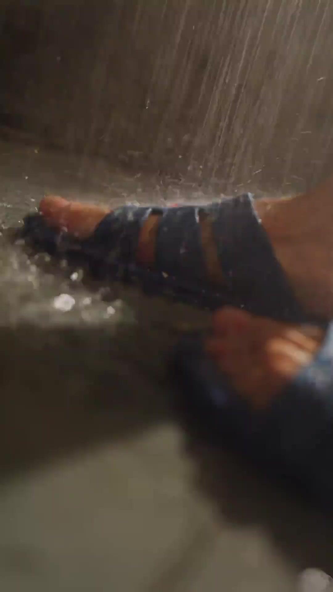 Jail'den Taht'a, Eski Karımdan Aşka