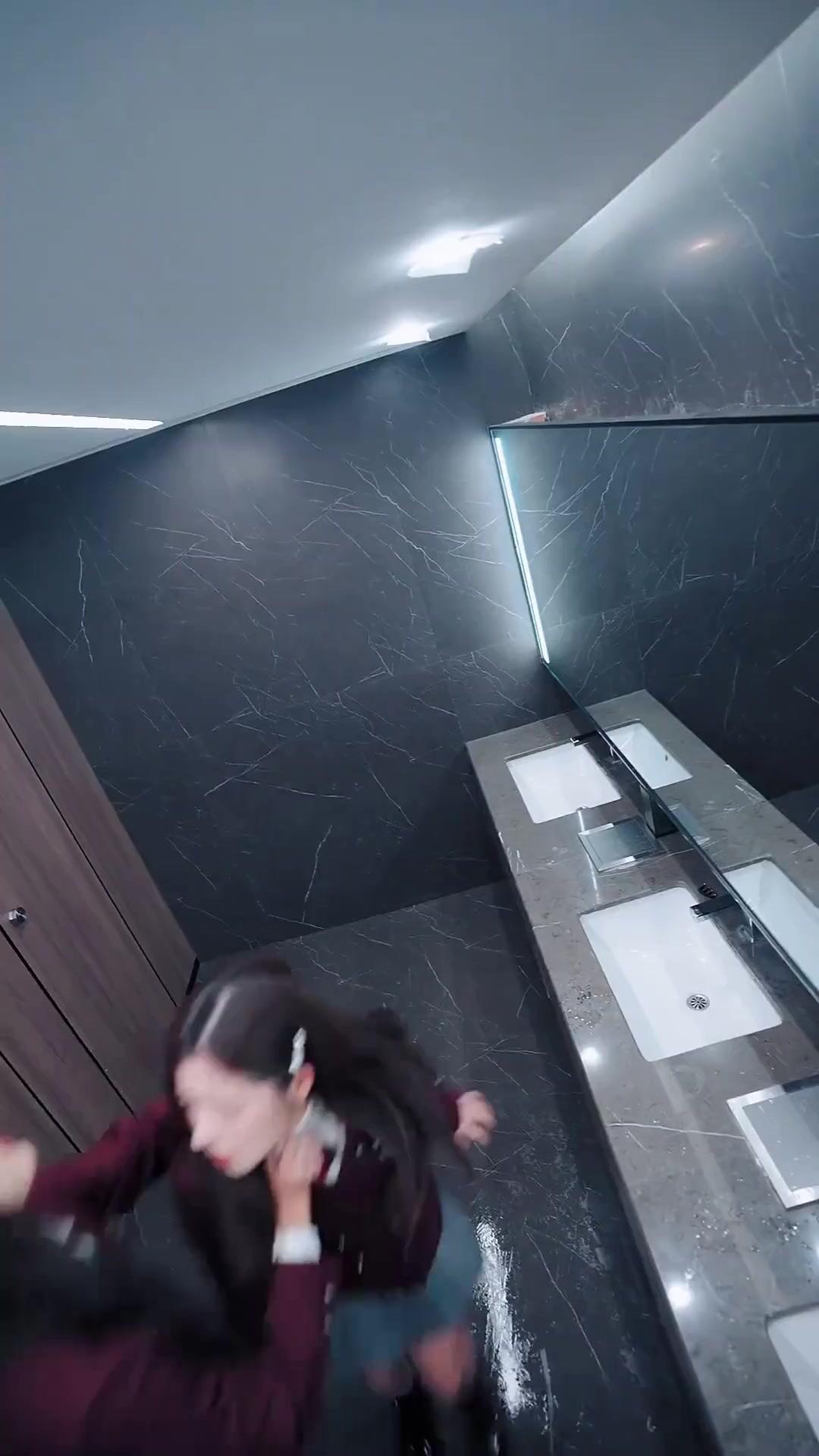 (พากย์เสียง) คุณหนูไม่สู้ สาวใช้ไม่ยอม