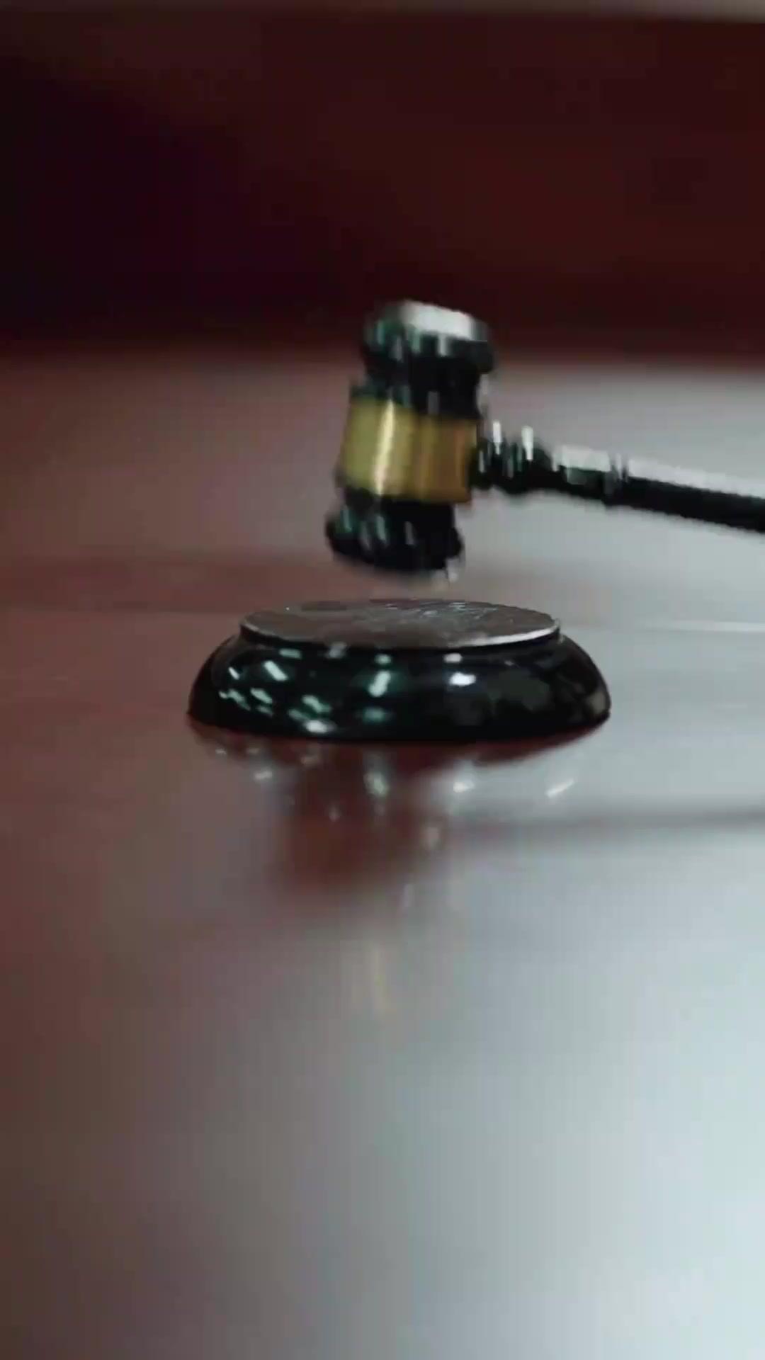 Cinta Retak Tak Sempurna