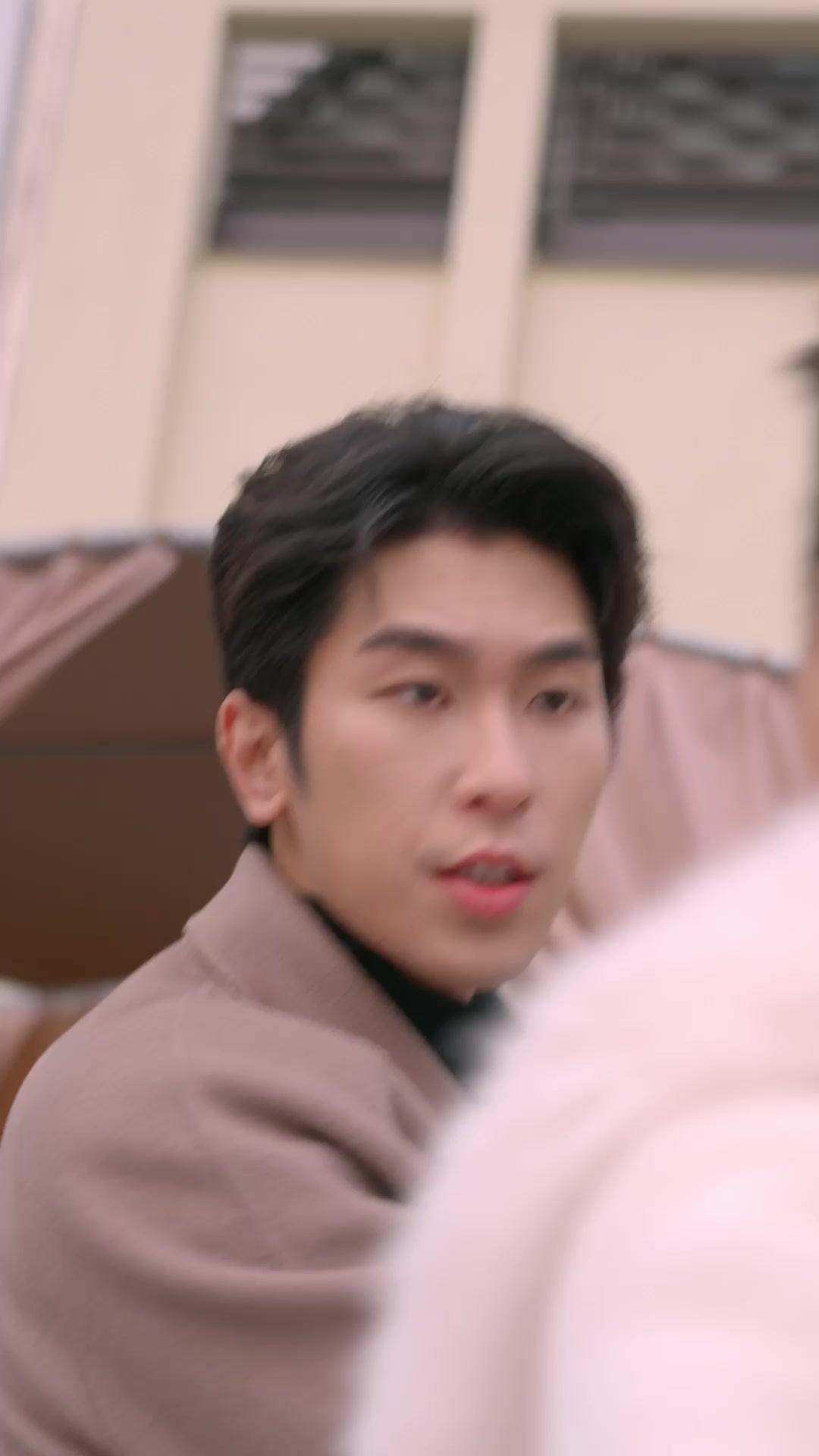 Mencari Jejak Jade Hitam