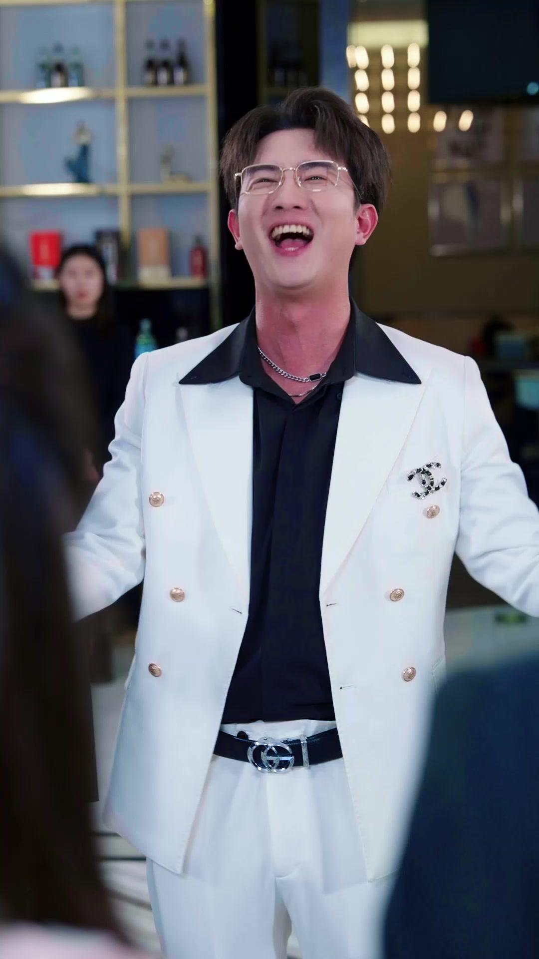 Hell Kitty Lashing Out