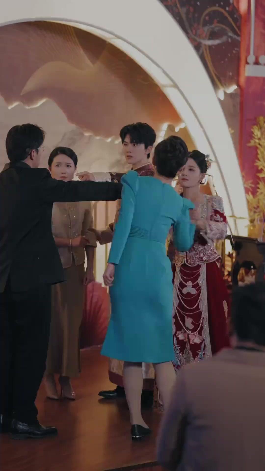 (Doblado) ¡Mi esposa es una Bandida!