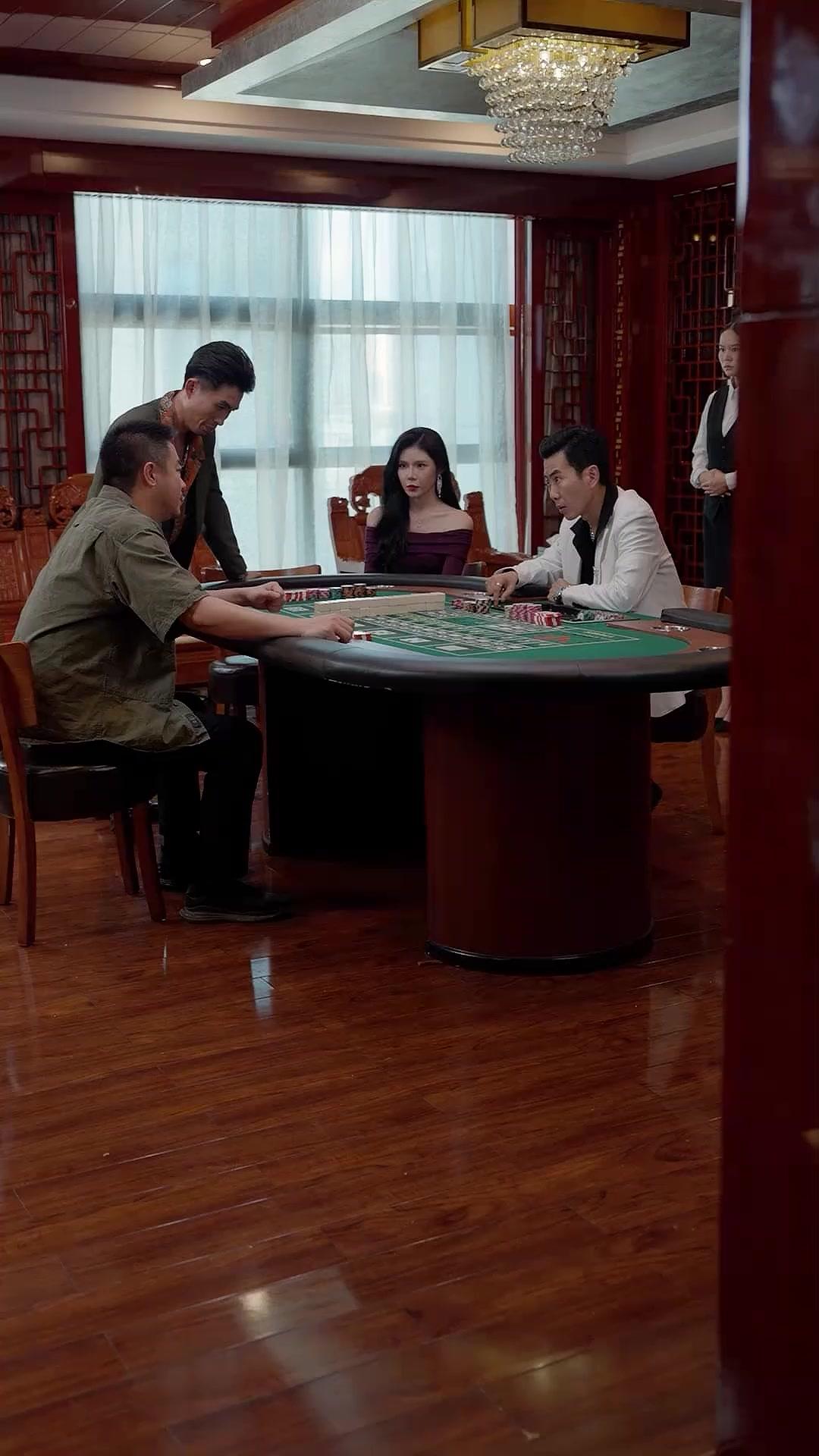 (Sulih suara)Rahasia di Balik Meja Judi