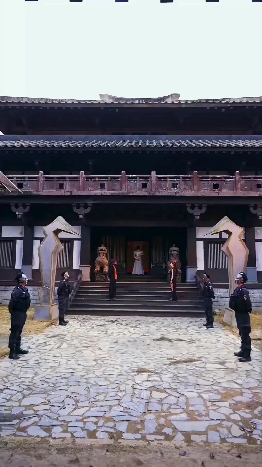 (مدبلج) التنين الخفي… عودةإمبراطور القتال