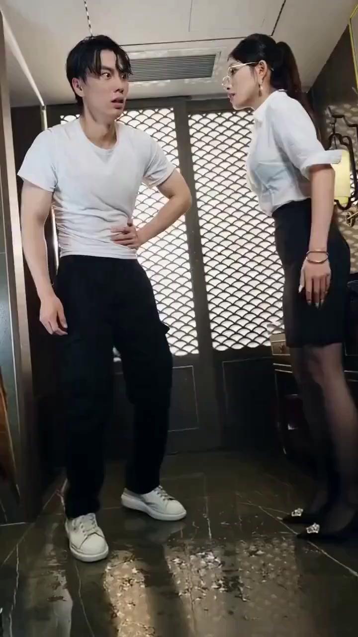 (Dublajlı) Eşsiz Qilin Bedeni