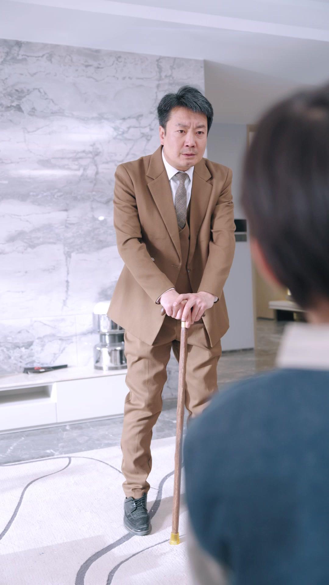 Manisnya Cinta Tak Sehangat Uang