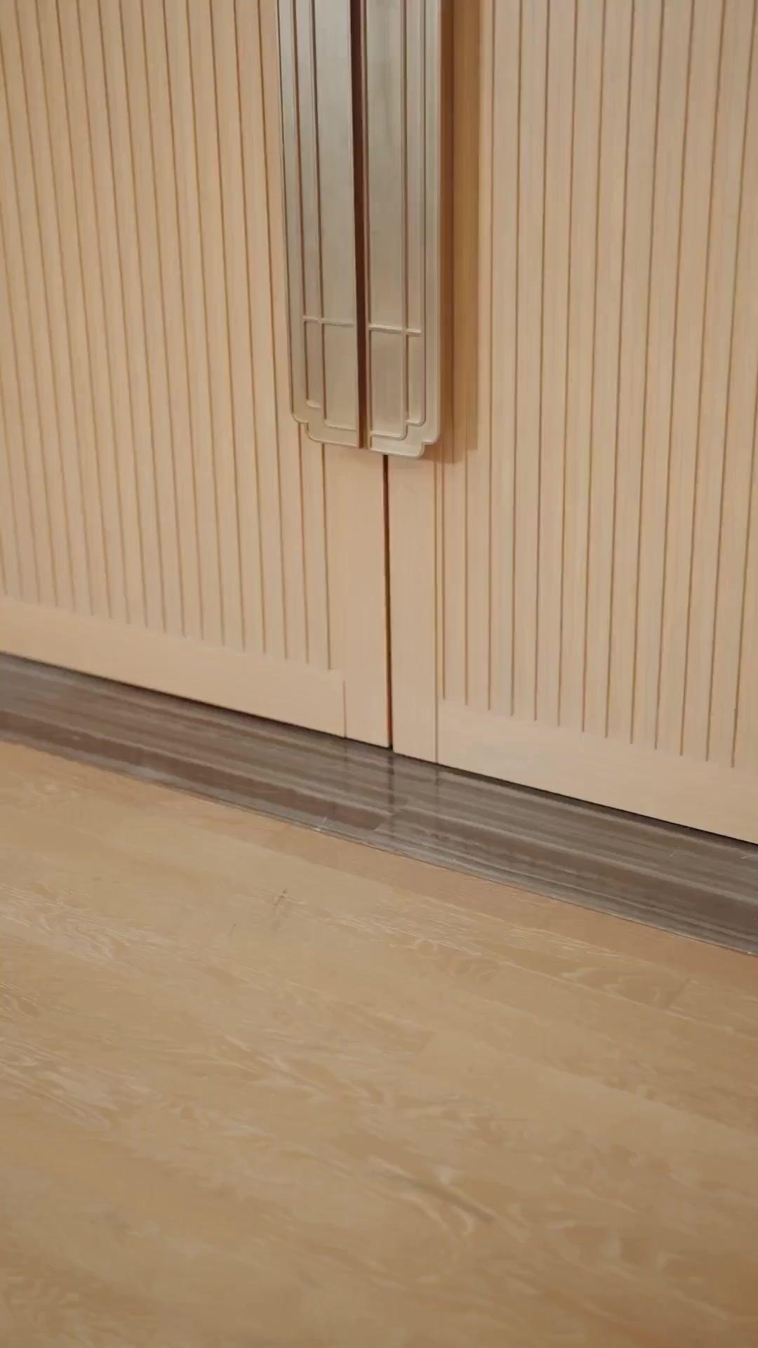 (Dublajlı) 1980'den Gelen Servet